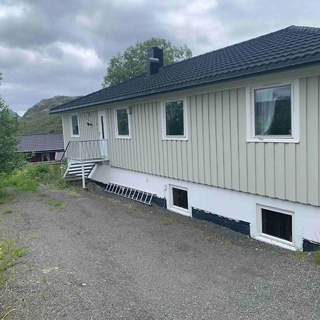 Leilighet Med Balkong Og Havutsikt Pa Napp. エクステリア 写真